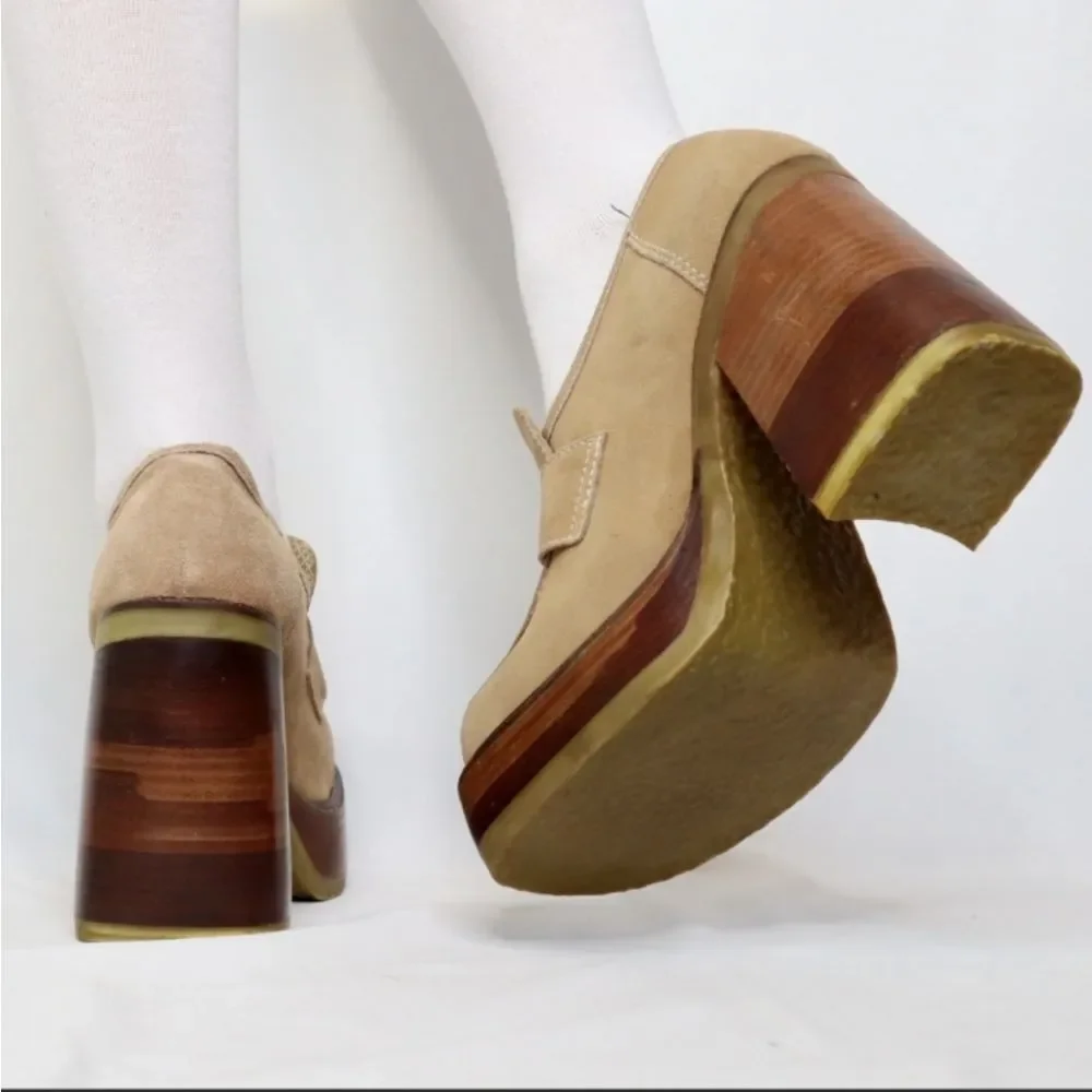 Vintage Bakers Shoes Chunky Block Heel Size 8 US